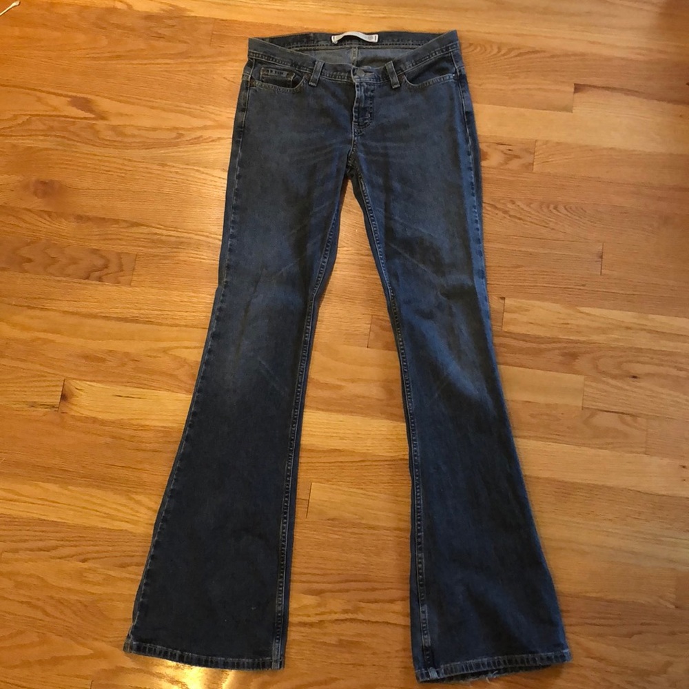 Vintage-Inspired Flare Jeans